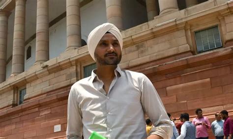 Don T Care What Others Do I Ll Go Aap Mp Harbhajan Singh On Ram