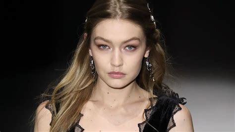 Gigi Hadid Padece Enfermedad Crónica