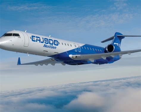 Bombardier CRJ 900 - StarJets