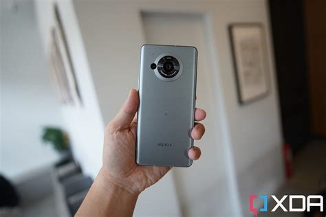 Sharp Aquos R Review Ultra Niche Japanese Phone With A Inch Sensor