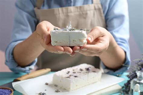 Cómo elaborar jabones caseros con glicerina Mejor con Salud