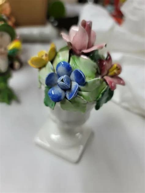 Vintage Capodimonte Porcelain Flower Victorian Centerpiece Vase Crown N