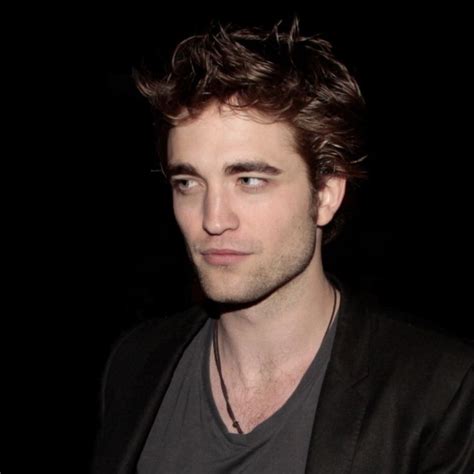 Pin by Yuri Micael on Salvamentos rápidos Robert pattinson Robert