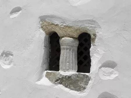 Spolia | recycled elements of ancient buildings - Peter Sommer Travels