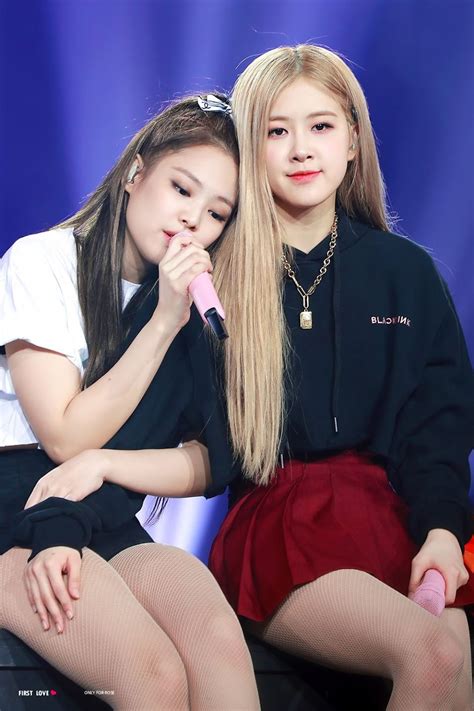 Blackpink S Jennie Shows Her Possessiveness Over Ros In The Simplest