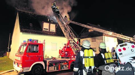 Dachstuhlbrand in Windischeschenbach reißt siebenköpfige Familie und