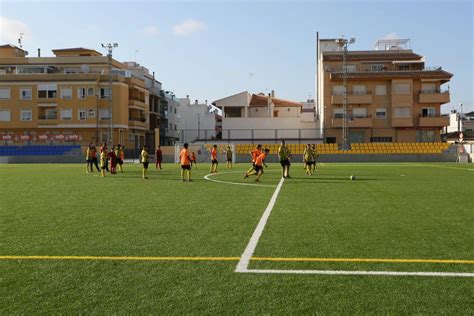 2 3 millones de euros para renovar los campos de fútbol de césped