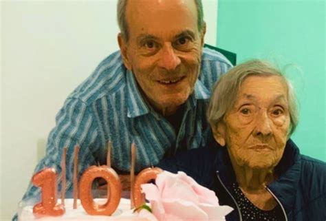 A Mãe De Ney Matogrosso É Viva - Aos 83 anos, Ney Matogrosso fala sobre relação com a mãe, de 103: 'Tem ...