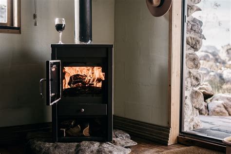 4 Helpful Tips for Wood-Burning Stove Installation