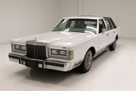 1985 Lincoln Town Car for sale #200352 | Motorious