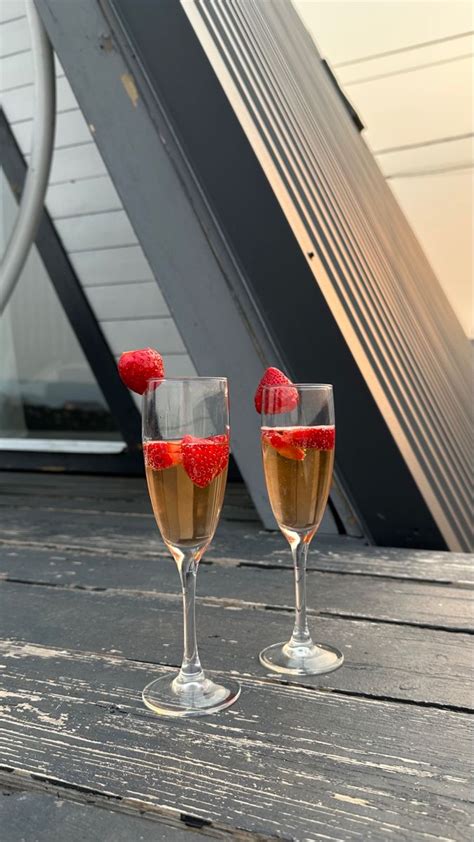 champagne | Клубника, Шампанское, Кофе