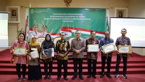 Berikan Penghargaan Pengawasan Kearsipan Internal Pemkab Bantul