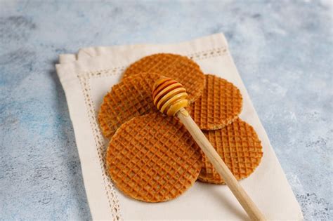 Stroopwafels Gaufres Hollandaises Au Caramel Avec Thé Ou Café Et Miel