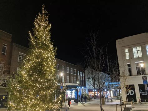 Pictures Show Bedfords Christmas Lights In All Their Glory