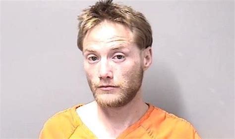 Iowa DCI investigates shooting of Perry Police Chief, 30-year-old suspect in custody - Davenport ...