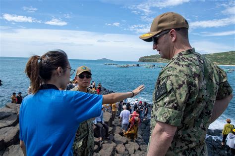 Dvids Images Commander Ctf Tours Vietnam During Pacific