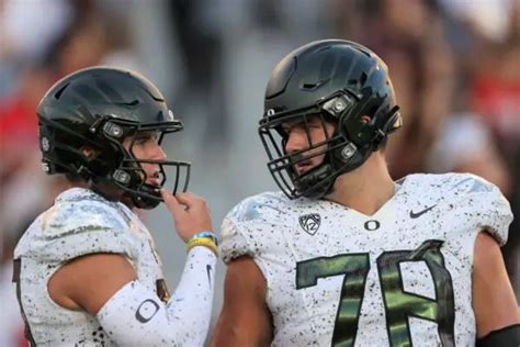 Ducks Top Shelf Offensive Line A Difference Maker For Oregon Fishduck