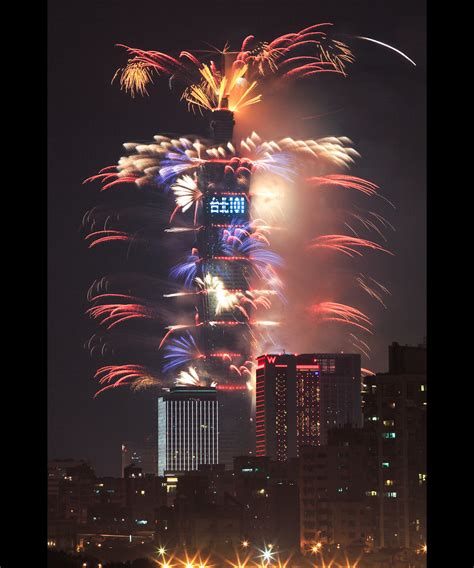 firework Happy New Year Taipei 101 各位朋友新年快樂 Happy Ne Flickr