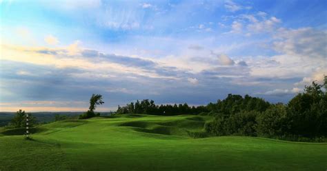 Hockley Valley Resort - Discount Green Fees in the Orangeville area