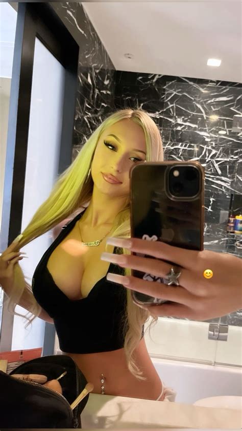 Discover 250 Baddie White Girl And Alabama Barker Ideas White Girls Girl Alabama And More