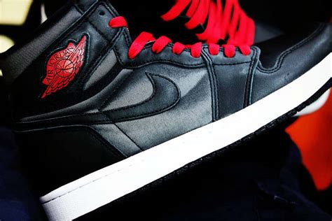 Luxurious Black Satin takes over the Air Jordan 1 silhouette – Slickies