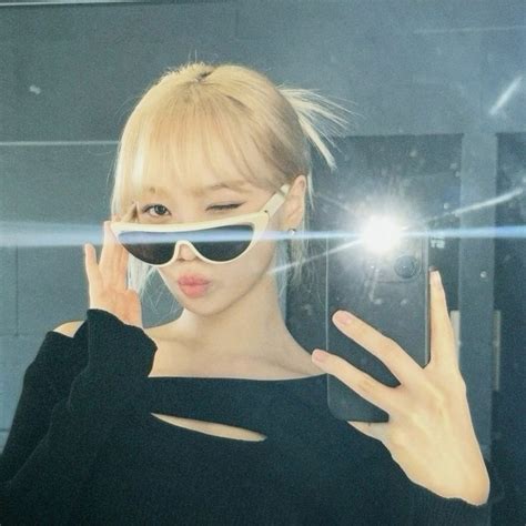 Stream Music Playlist Only Listen to LE SSERAFIM 르세라핌 HOT FUN clean ver