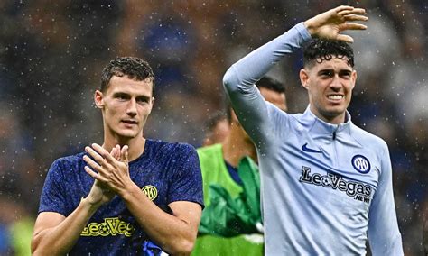 Inter Pavard E Bastoni Braccetti Diversi Come Inzaghi Li Ha