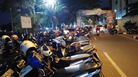 Di Festival Cisadane Banyak Kendaraan Parkir Sembarangan Banten Hari Ini