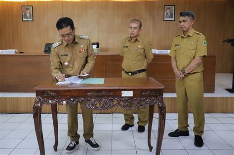 Tiga Rancangan Perbup Rdtr Ditandatangani Majalah Hibar Pgri