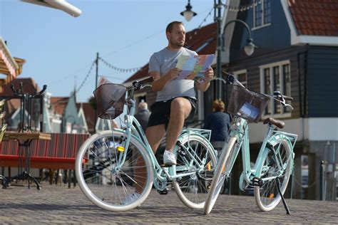 Volendam Noleggio Di Biciclette Con Percorso Suggerito In Campagna