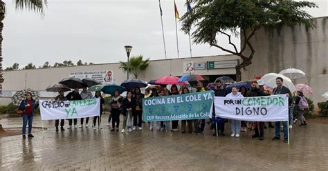 Padres Del Colegio Rectora Adelaida De La Calle Exigen De Nuevo Que Se