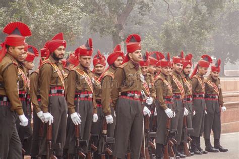 Guards Getting Ready for the Ceremony Editorial Image - Image of guard, building: 64464225