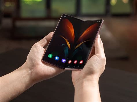 Samsung D Voilera Nouveaux Smartphones Pliables En