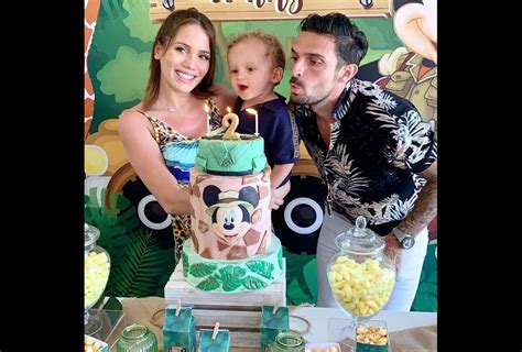 Photo Julien Tanti Avec Manon Marsault Et Leur Fils Tiago Pour Ses