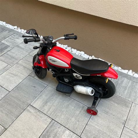 Dječji motor na akumulator