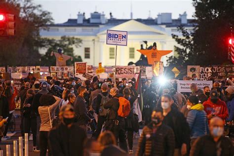 Em Protestos Nos Eua Manifestante Baleado E Quatro S O Esfaqueados