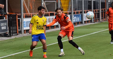 Fc Volendam O Deelt Punten Met Koploper Fc Volendam O Lijdt