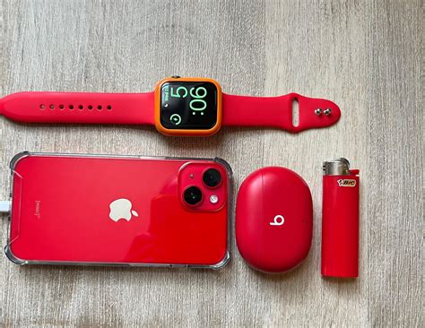 iPhone 14 product red : r/iphone14