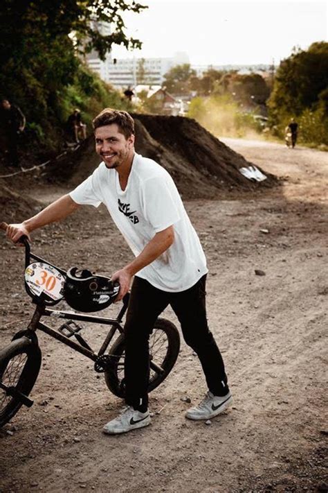 Le Swedish freestyle BMX à son meilleur SkatePro