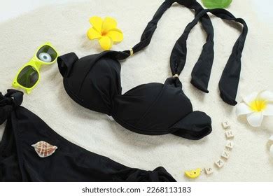 Im Genes De Bikini Images Girl Im Genes Fotos Y Vectores De Stock Shutterstock