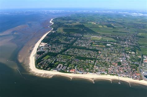 Luftaufnahme Wyk Auf F Hr Sandstrand Landschaft An Der Nordsee In