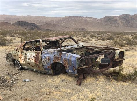 Abandoned Helicopter - Mojave Desert : r/AbandonedPorn