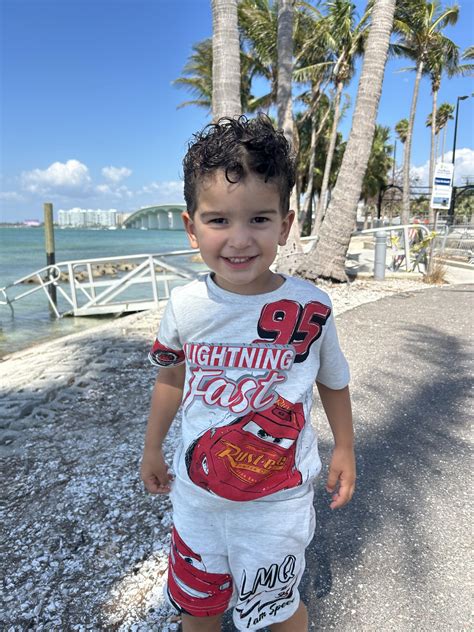 Neighbors discuss the proposed Fawcett Funeral Home building project 16