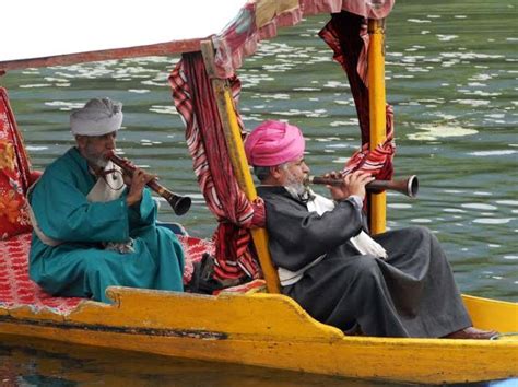 Shikara Festival Begins in Dal Lake | Kashmir Life