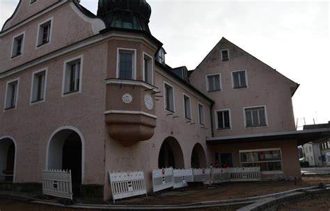 Bauunternehmer Hat Gro E Pl Ne F R Geb Ude Am Jobplatz In Neunburg