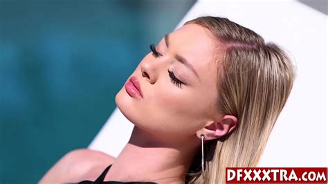 Sexy Teen Amber Moore Swallowed Big Black Dick Before She Enjoyed Hardcore Pussy Fucking XNXX