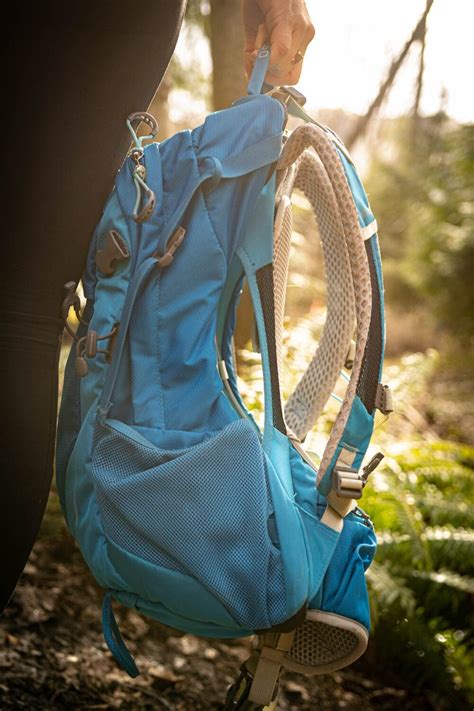 Osprey Sirrus 24 Review: Is It Worth the Price? - Uprooted Traveler