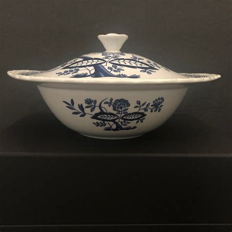 Wedgwood Blue Heritage Lidded 95 Vegetable Bowl Blue Onion Serving