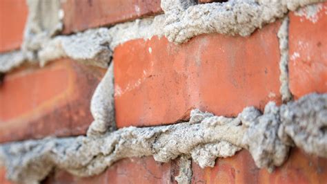 Remove Old Mortar From Bricks Chicago Tuckpointing Brick Repointing