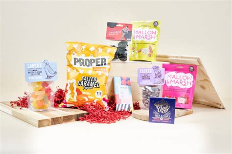 Large sweet treats hamper – Cornish Luxury Hampers